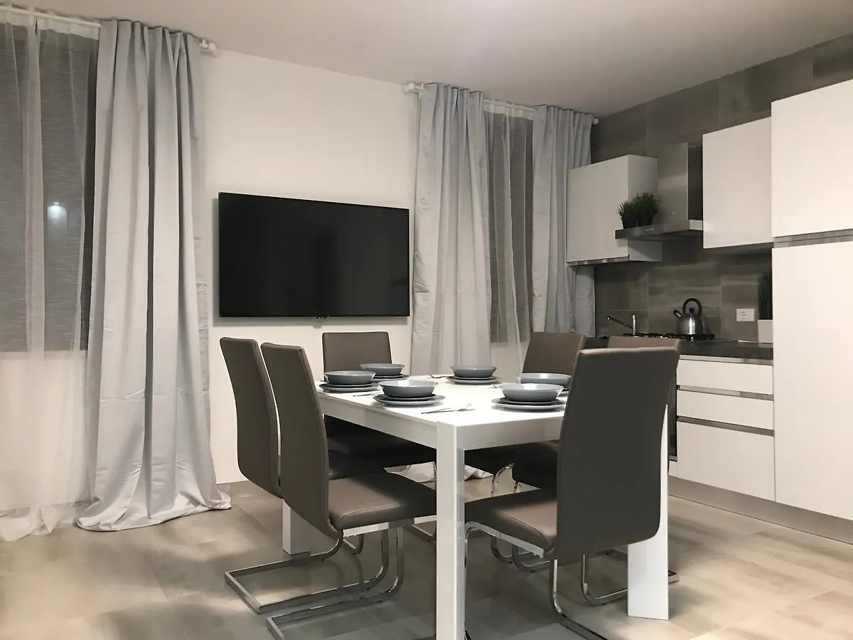 Loft Sirmione Apartment Italy
